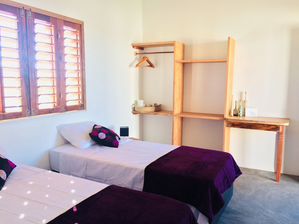 Comfort Room, Pool View photo 1