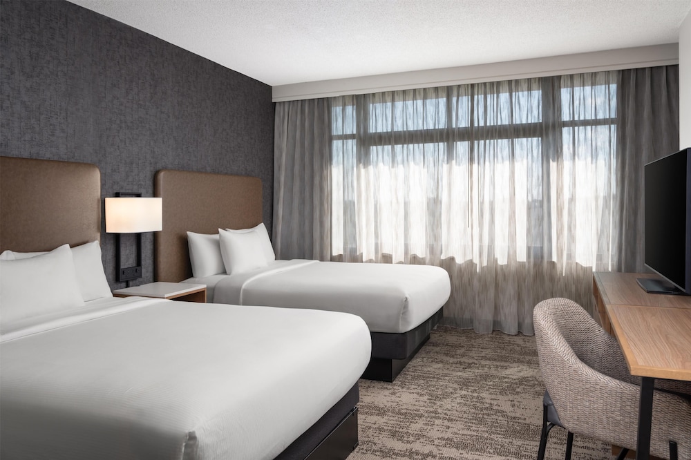 Suite, 2 Queen Beds, Accessible, Bathtub (Mobility & Hearing) - Photo 3