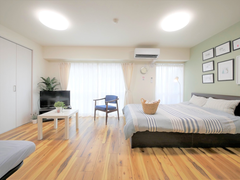Room (/4) photo 1