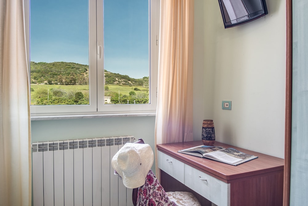 Standard Double or Twin Room, Sea View - Photo 5