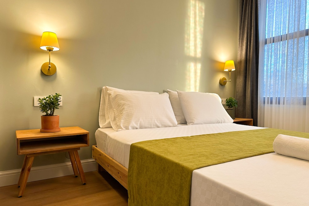 Deluxe Double Room, Private Bathroom photo 1