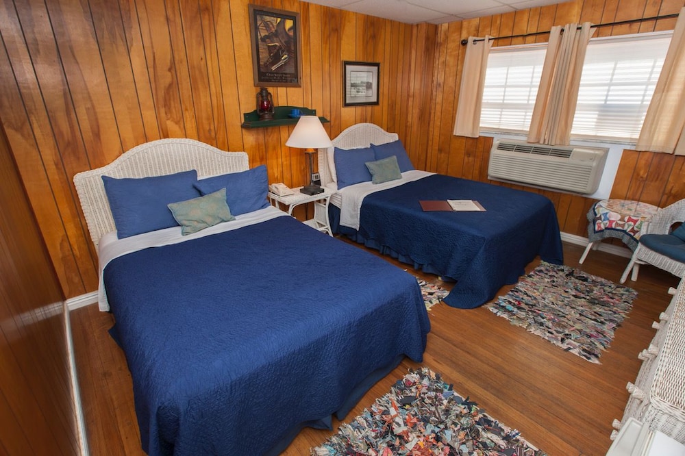 Standard Double Room, 2 Double Beds, Non Smoking photo 1