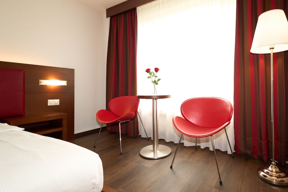 Superior Double Room, 2 Twin Beds photo 2