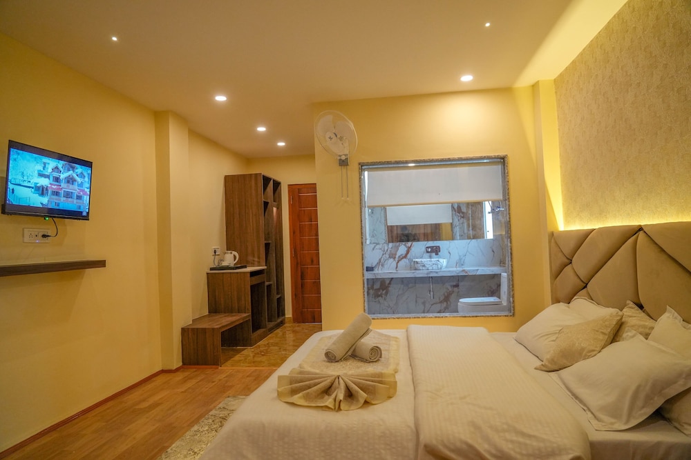 Premium Room - Photo 19