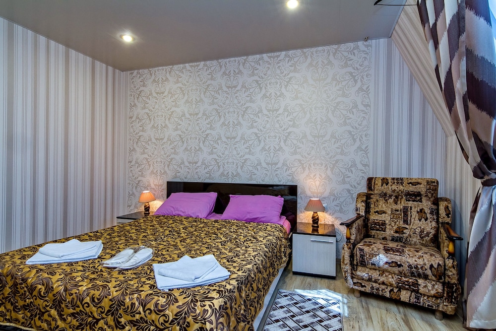Basic Triple Room