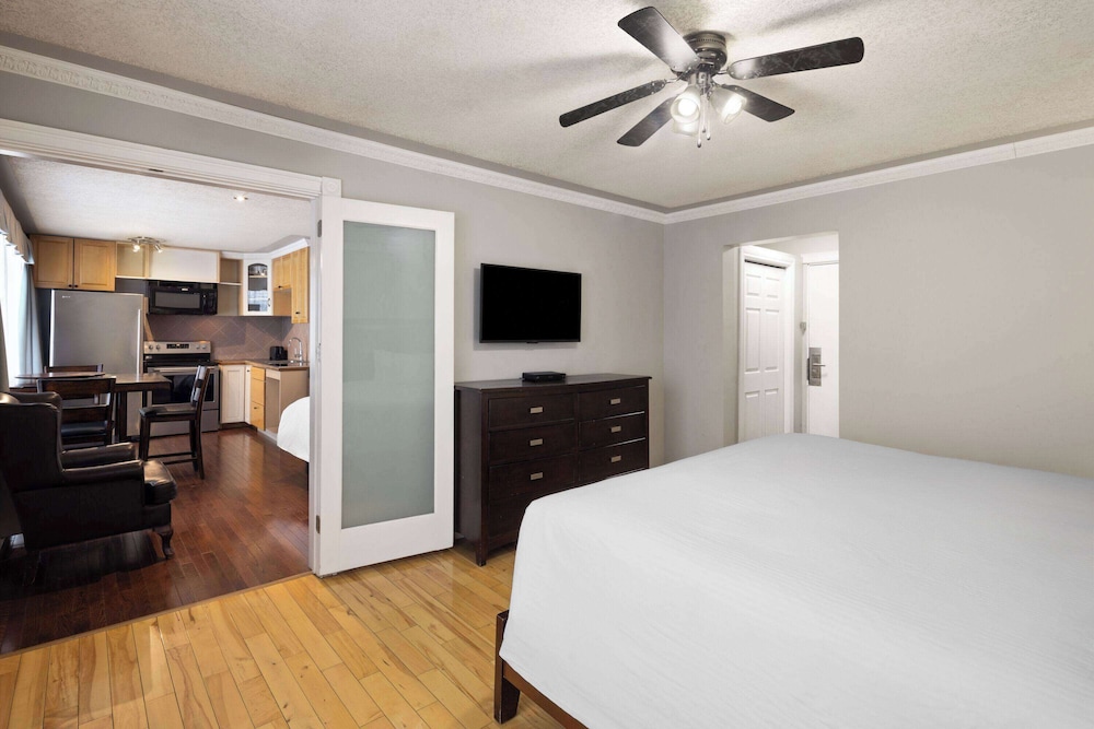 Family Suite, Multiple Beds, Non Smoking - Photo 3