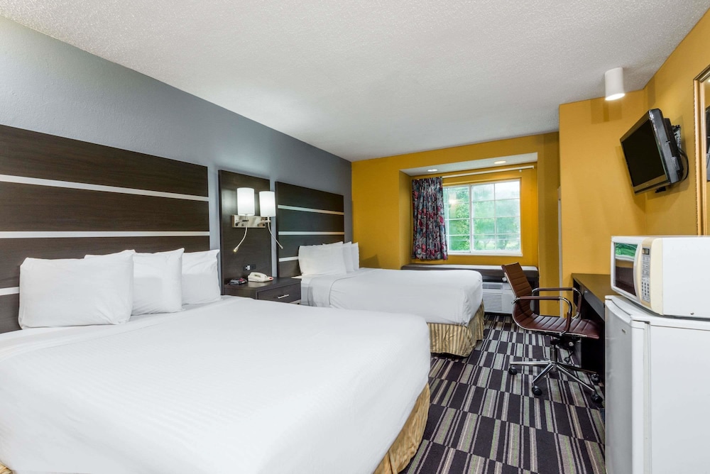 Room, Accessible - Photo 1