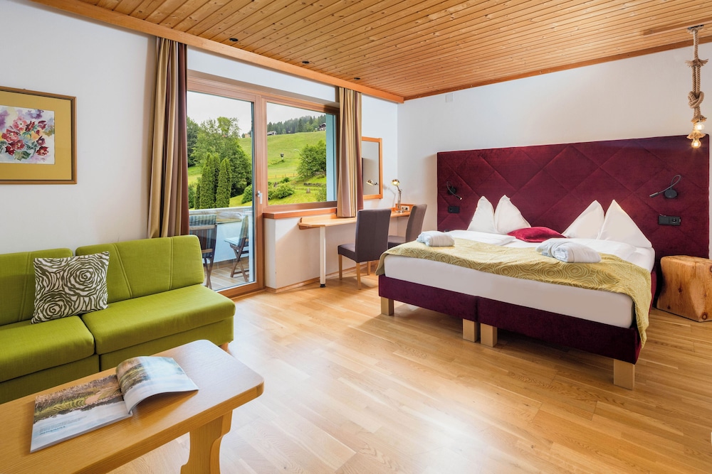 Superior Double Room, Balcony, Mountain View