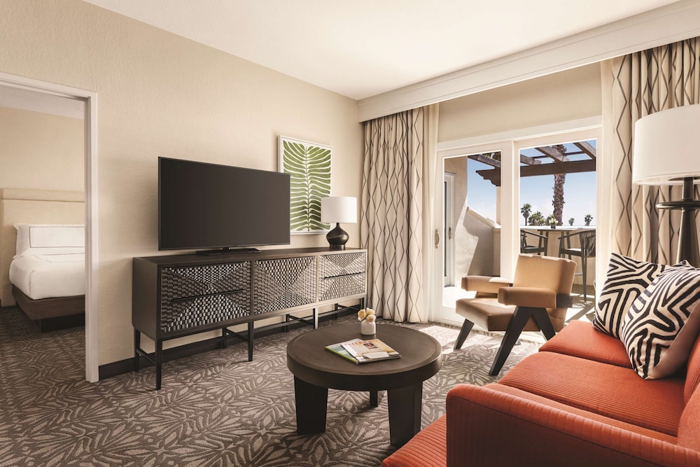 Suite, 1 Bedroom, Partial Ocean View