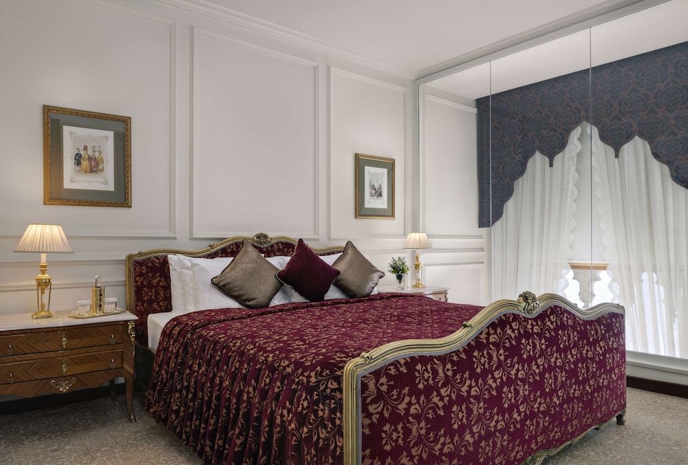 Royal Suite photo 3