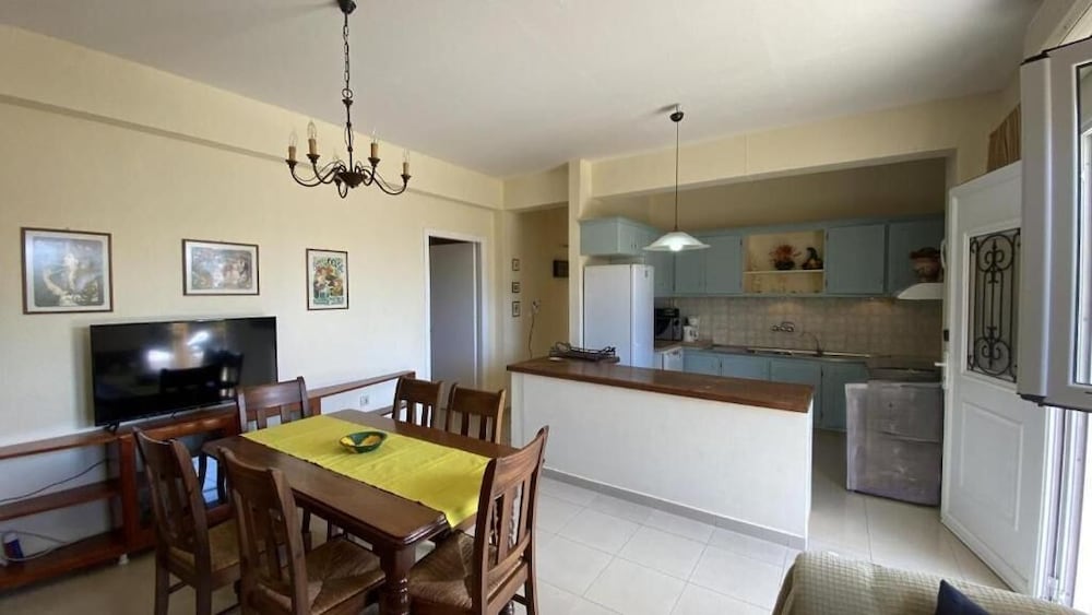 Apartment, 2 Bedrooms, Garden View