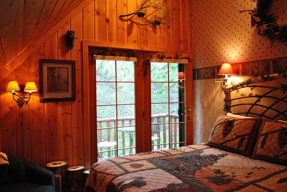 Tree Top Suite photo 1