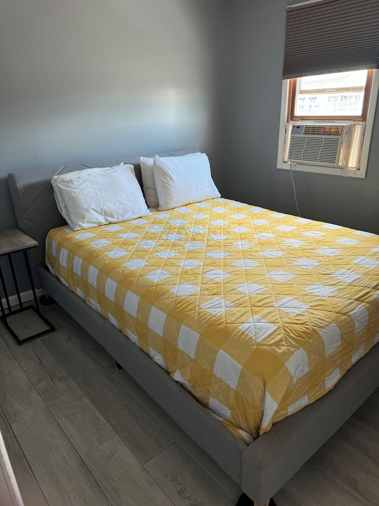 Small Suite