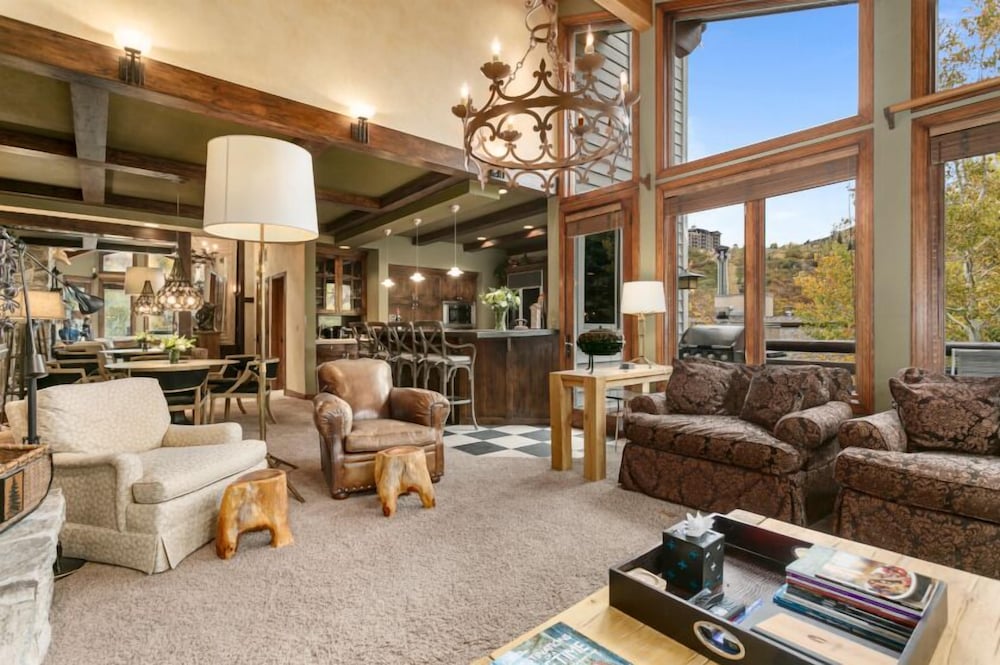 Condo, 4 Bedrooms
