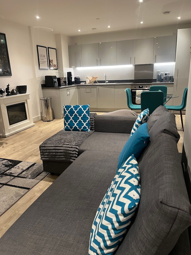 Modern 1-bed Apt in Harrow Near Heathrow Airport & Wembley, Bilde 18