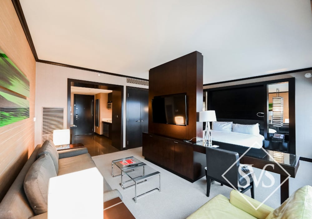 Studio - Vegas City View