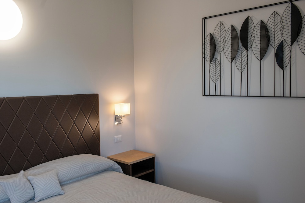 Superior Double or Twin Room, Balcony photo 3