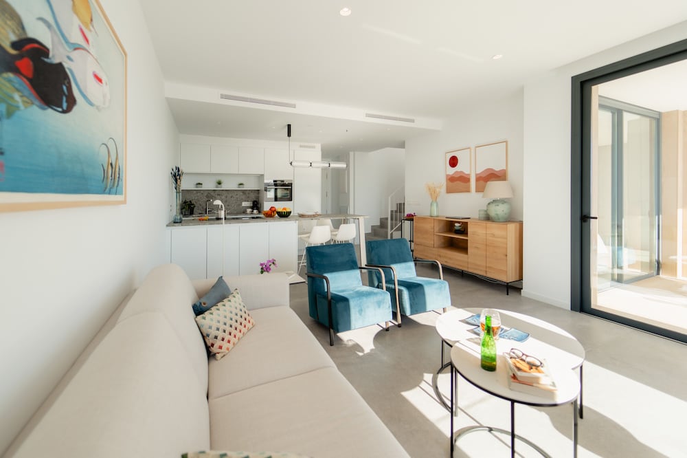 Penthouse, 2 Bedrooms, Sea View photo 2