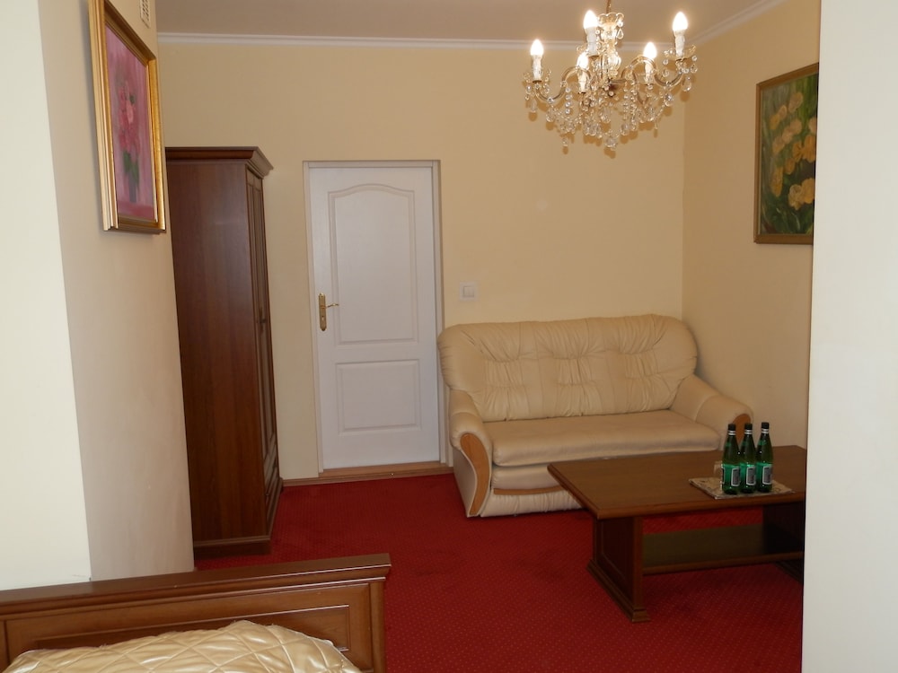 Triple Room (Number 211) photo 1