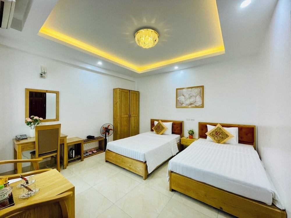 Economy Triple Room, Courtyard View