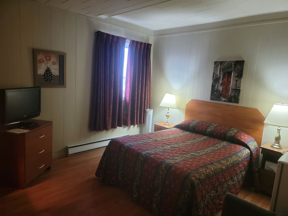 Economy Room, 1 Double Bed photo 2