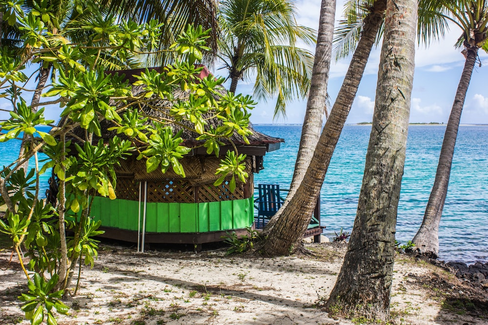Open Samoan Fale with Shared Bathroom
