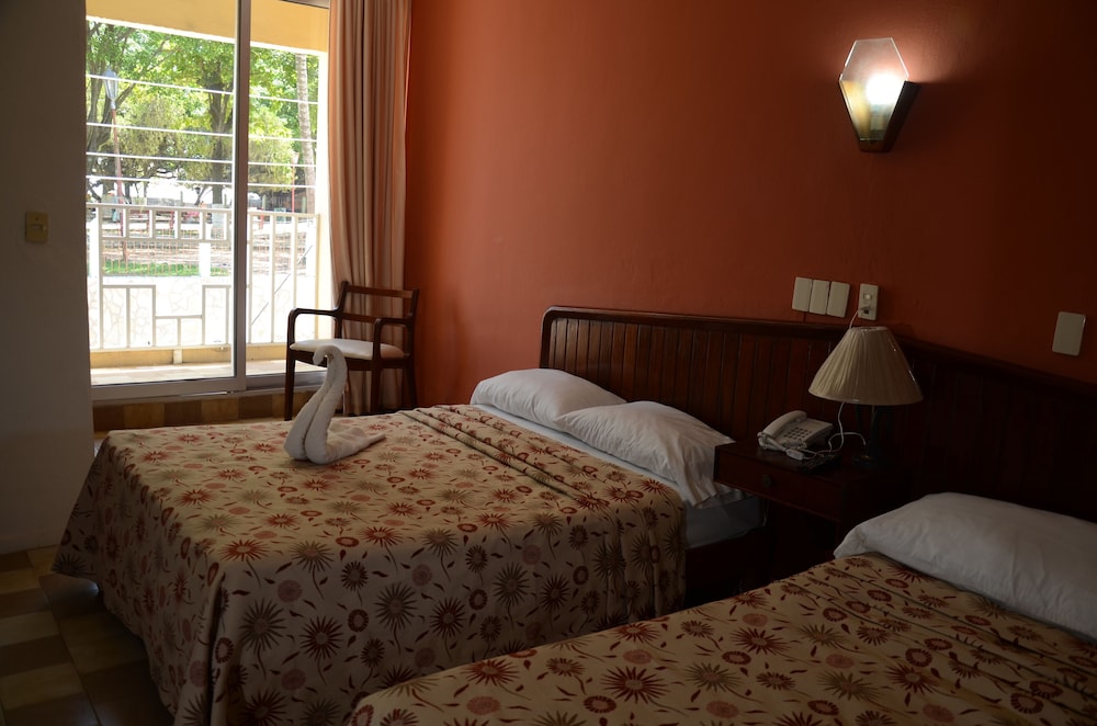 Standard Room, 2 Double Beds