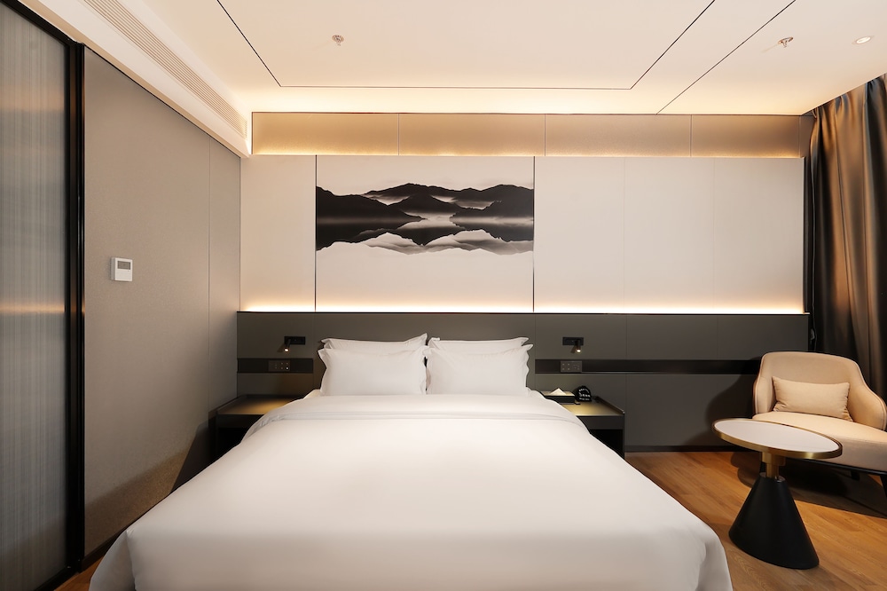 Superior Double Room, 1 Queen Bed photo 2