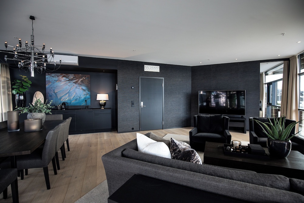 Suite, 1 Double Bed, Non Smoking - Photo 5
