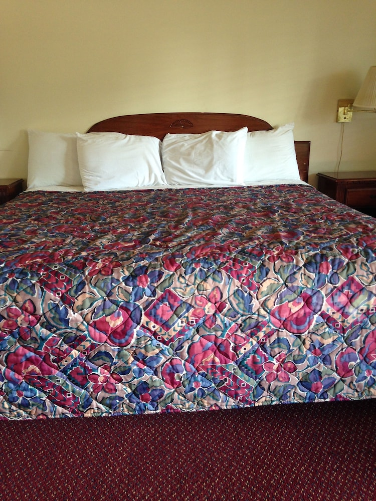 Standard Room, 1 Queen Bed, Non Smoking photo 1