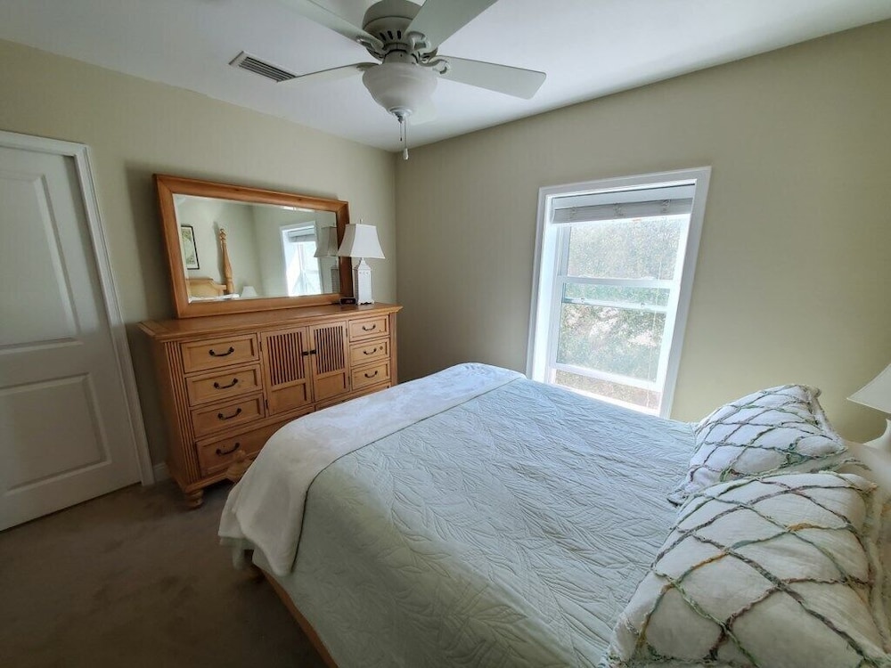 Condo, Multiple Beds, Balcony, Pool View photo 2