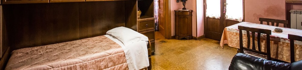 Triple Room, Kitchenette photo 2