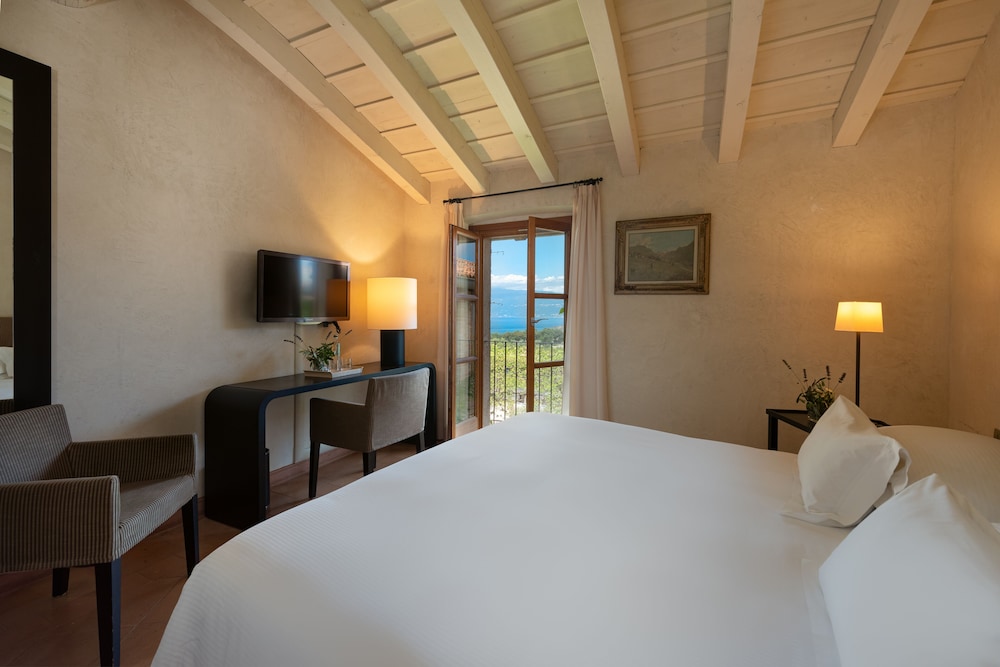 Standard Double Room - Photo 2