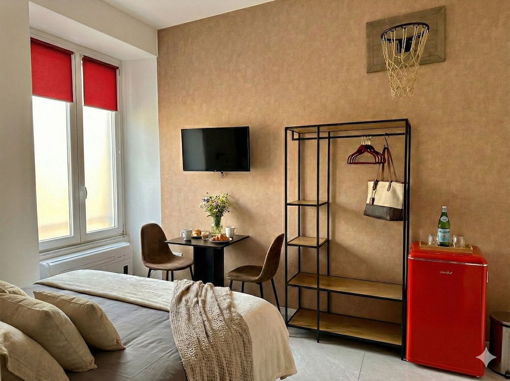 Deluxe Studio, Kitchenette