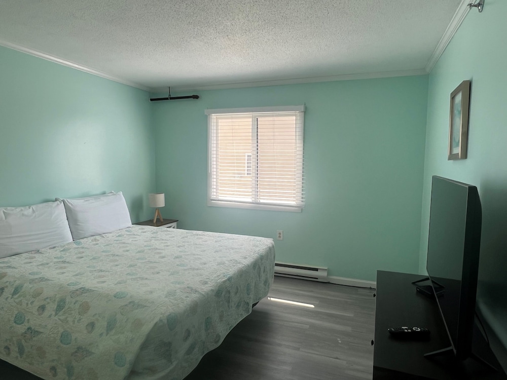 Apartment, 2 Bedrooms, Beach View photo 1