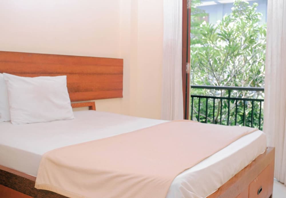 Standard Double Room, Garden View