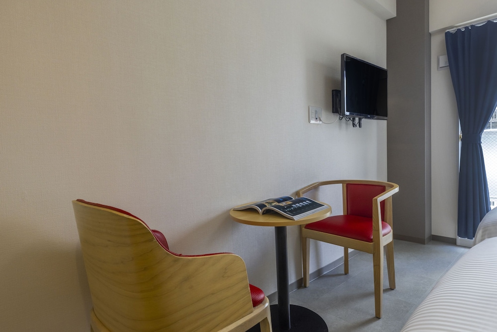 Twin Room - Photo 13