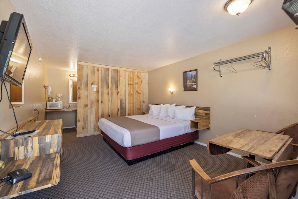 Royal King Room
