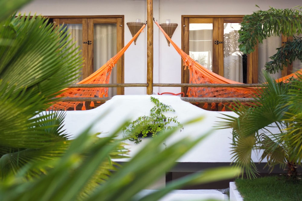 Comfort Room (Balcony and Garden) - Photo 2