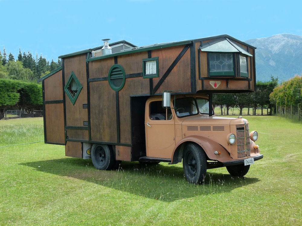 House Truck / Gypsy Wagon photo 1