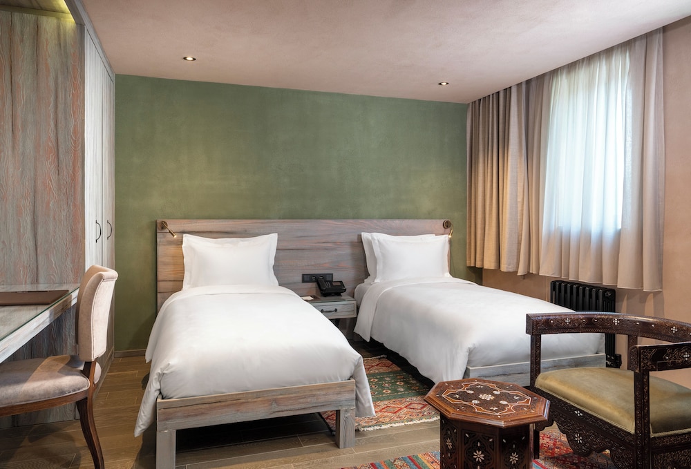 Superior Room, 2 Twin Beds (Carsi)