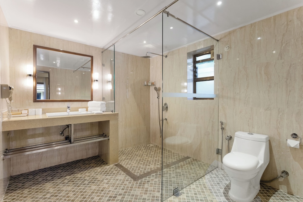 Executive Suite First Floor photo