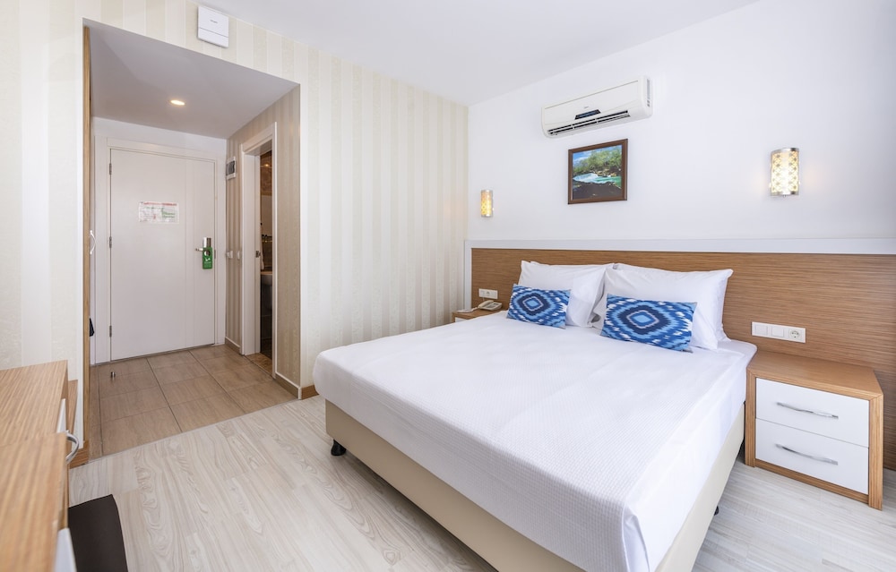 Standard Room - Photo 2