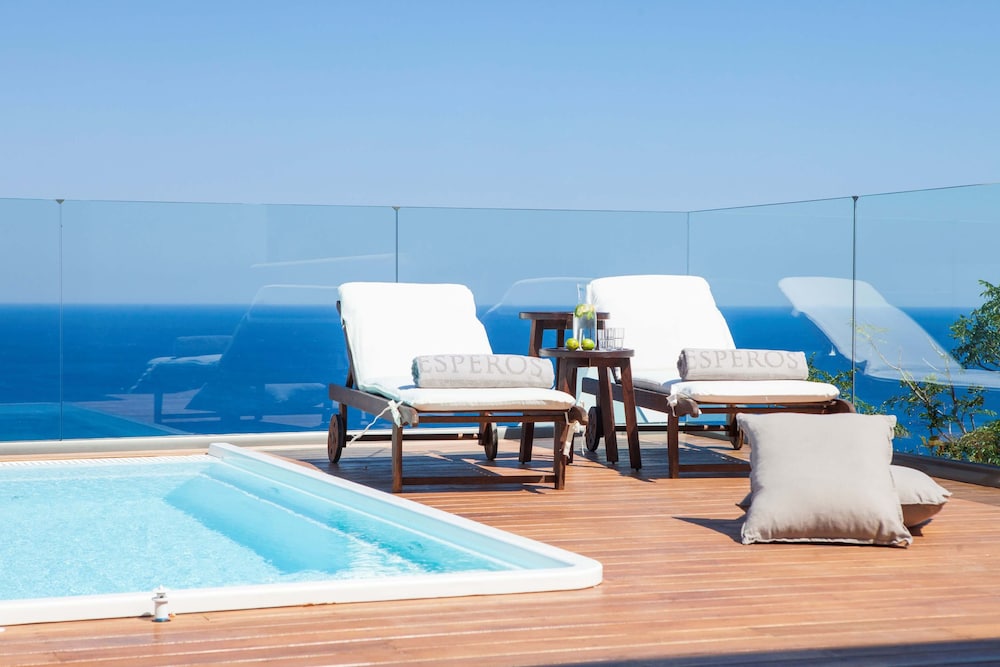 Skyline Sea View Room Private Pool photo 3