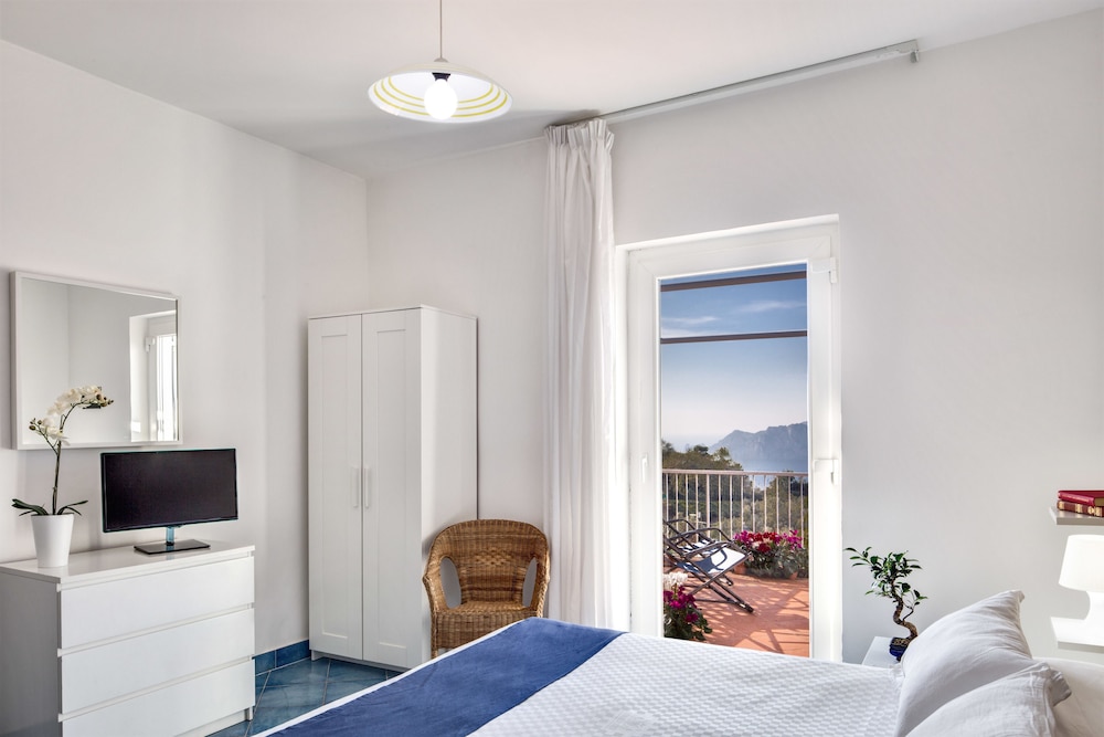 Superior Double or Twin Room, 1 Bedroom, Terrace, Sea View - Photo 1