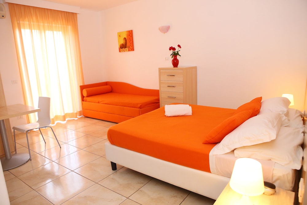 Triple Room - Photo 1