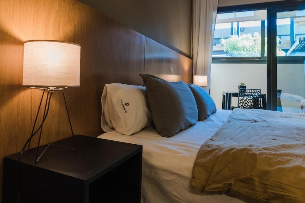 Business Room, 2 Bedrooms
