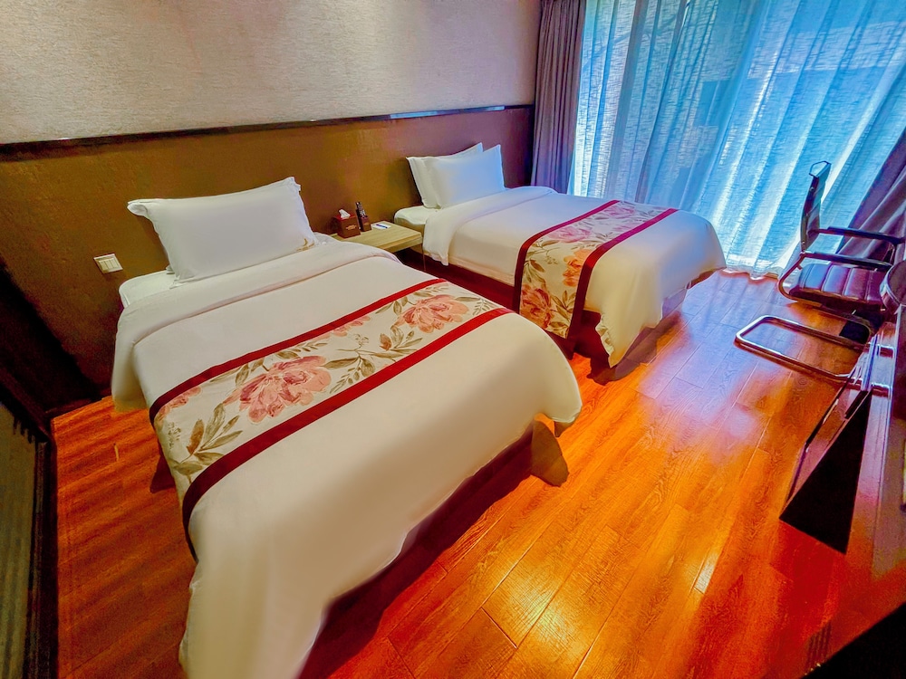 Superior Double or Twin Room photo 2
