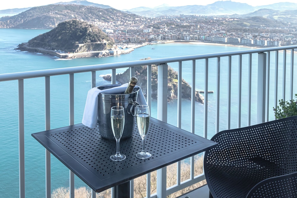 Privilege, Premium Room, Sea View - Photo 8