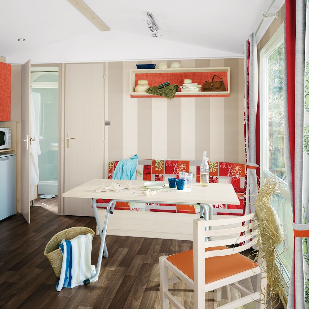 Comfort Mobile Home (Plus - 4 places) photo 3